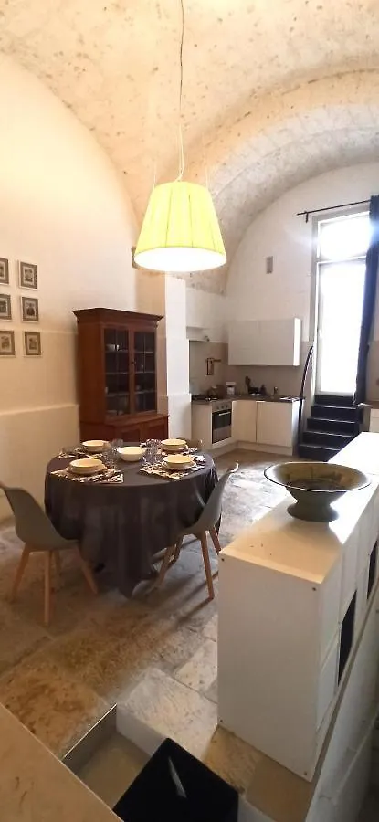 公寓 Spaziosa Casa Antica 巴里